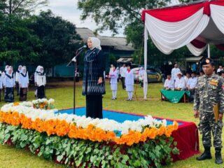 Memperingati Hari Santri,Ketua DPRD Lampung  Timur Menjadi Inspektur Upacara