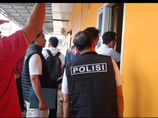 Tim Inafis Polda Lampung, Mendatangi Losmen Tempat Terjadi Perkara Dugaan Kasus Perzinahan Antara Oknum TNI Dan Pendamping KDMP