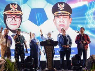 Pemkab Lampung Timur Gandeng Pemuda Gelar Nobar Final Piala Dunia di Pasar Sukadana
